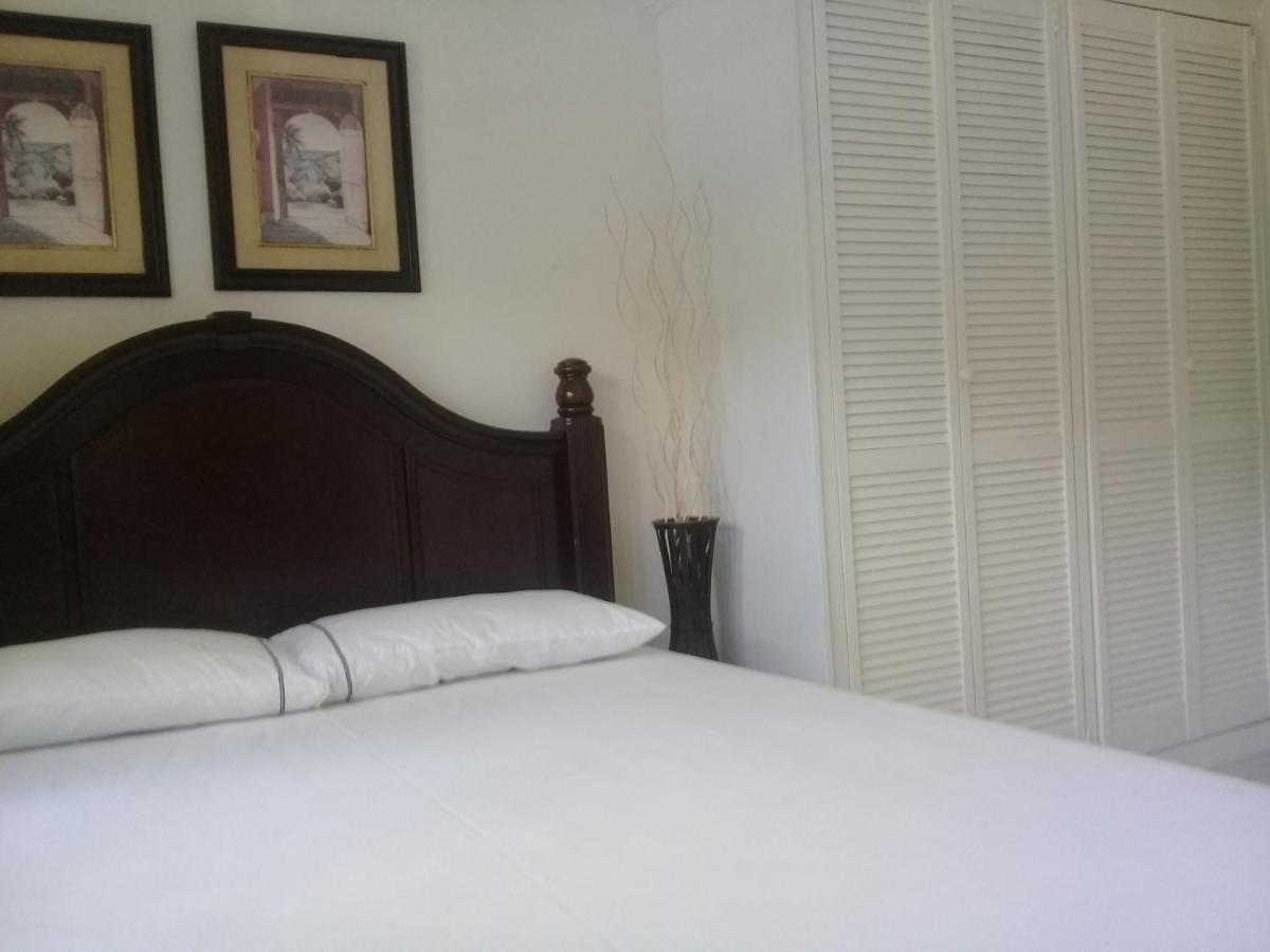 Royal Escape - Jacuzzi, Pool, Luxury Hotel Anse La Raye Exterior foto