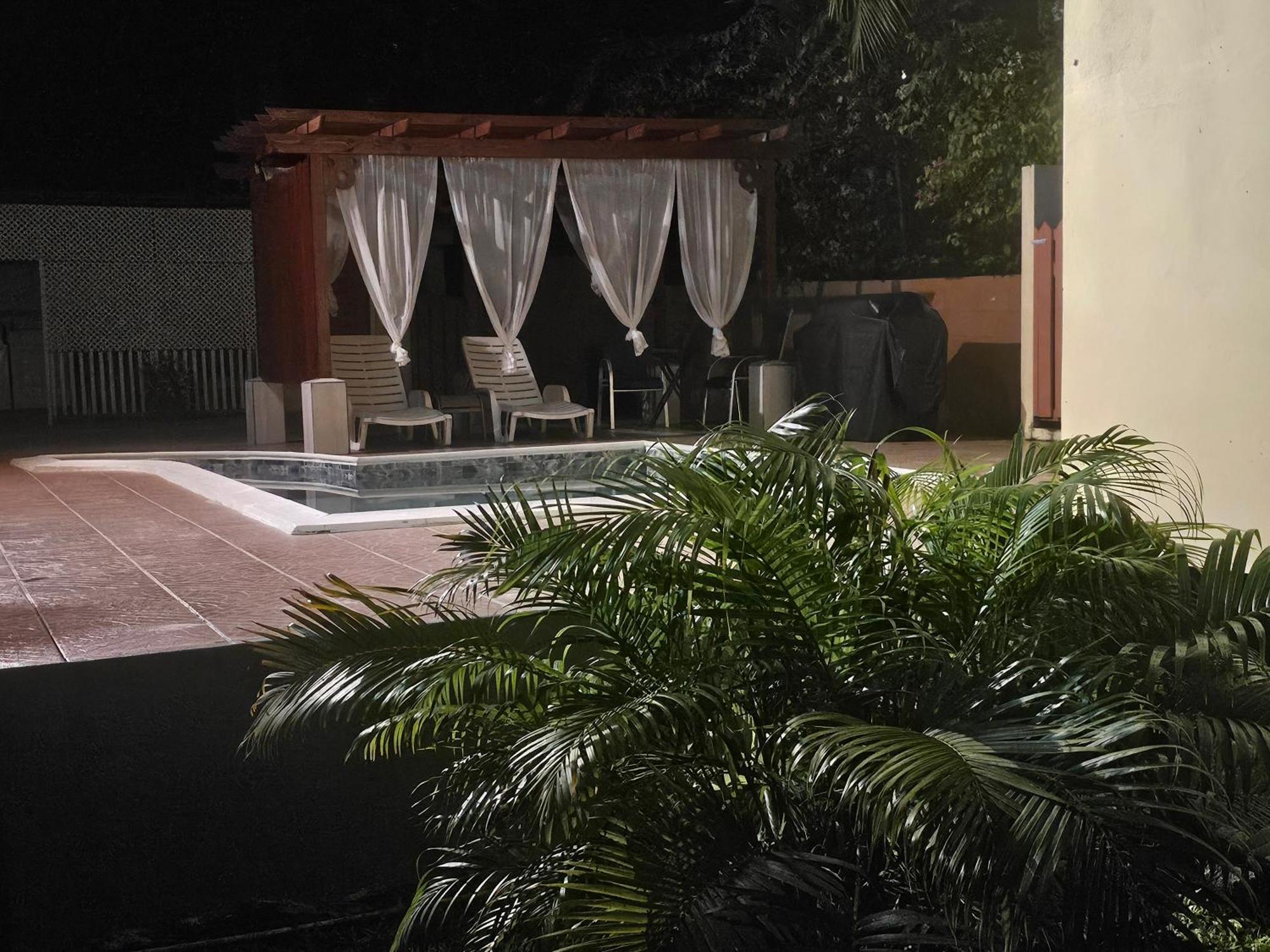 Royal Escape - Jacuzzi, Pool, Luxury Hotel Anse La Raye Exterior foto